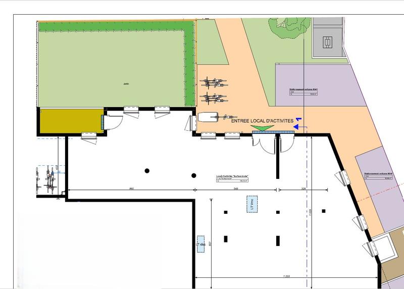 Local d'activités - 158 m²