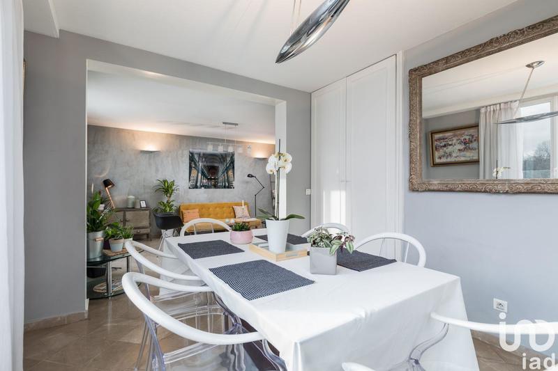 Maison - 249 m² - 6 pièces