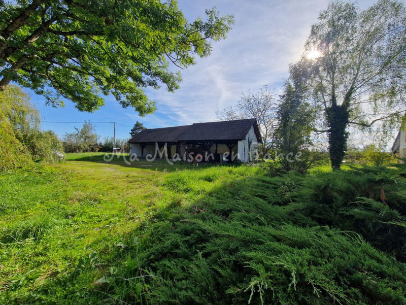 Propriété - 417 m² - 11 pièces