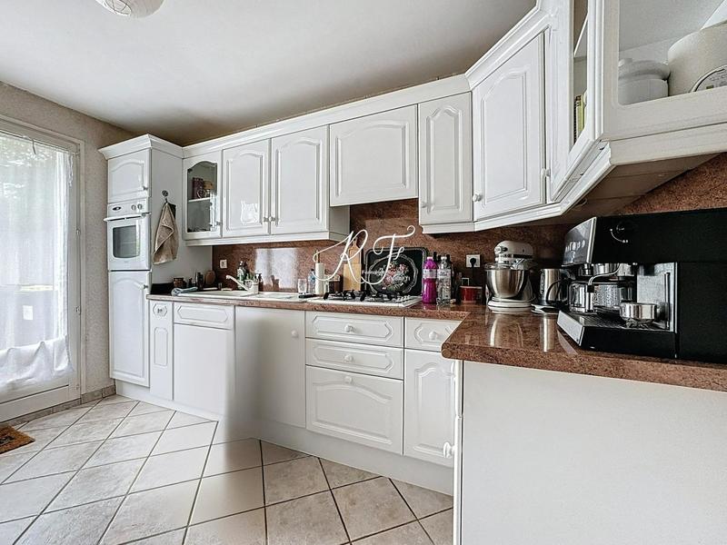 Maison - 95 m² - 5 pièces