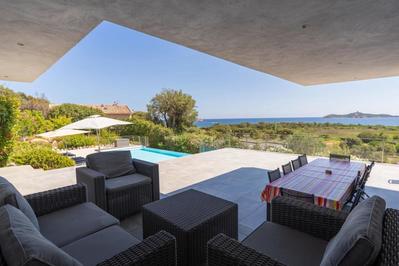 Maison - 167 m² - 8 pièces