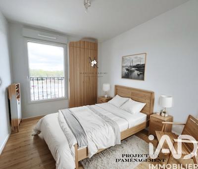 Appartement - 96 m² - 5 pièces