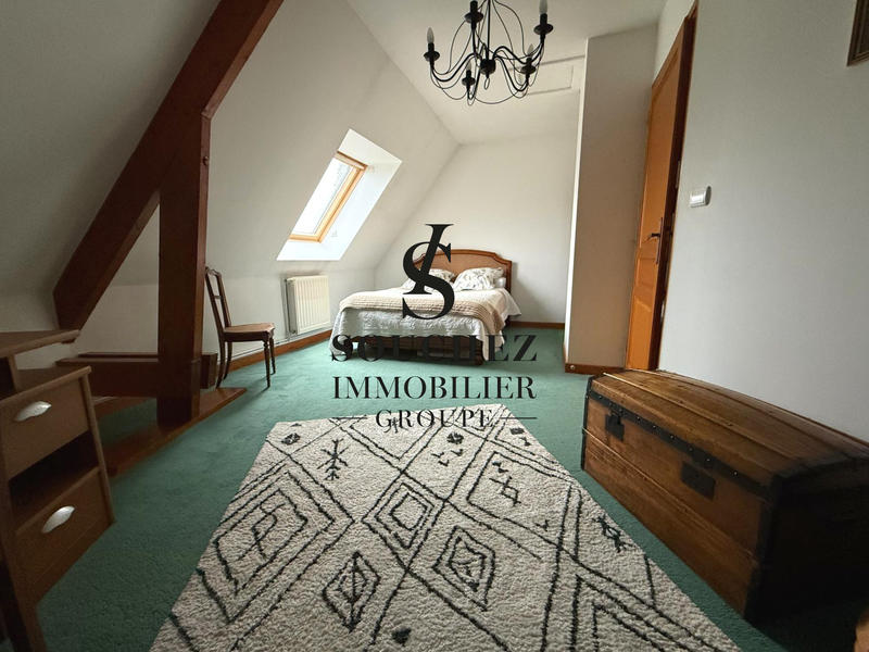 Maison - 202 m² - 7 pièces