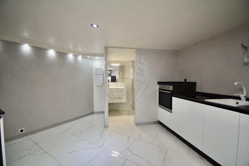 Local commercial - 52 m² - 2 pièces