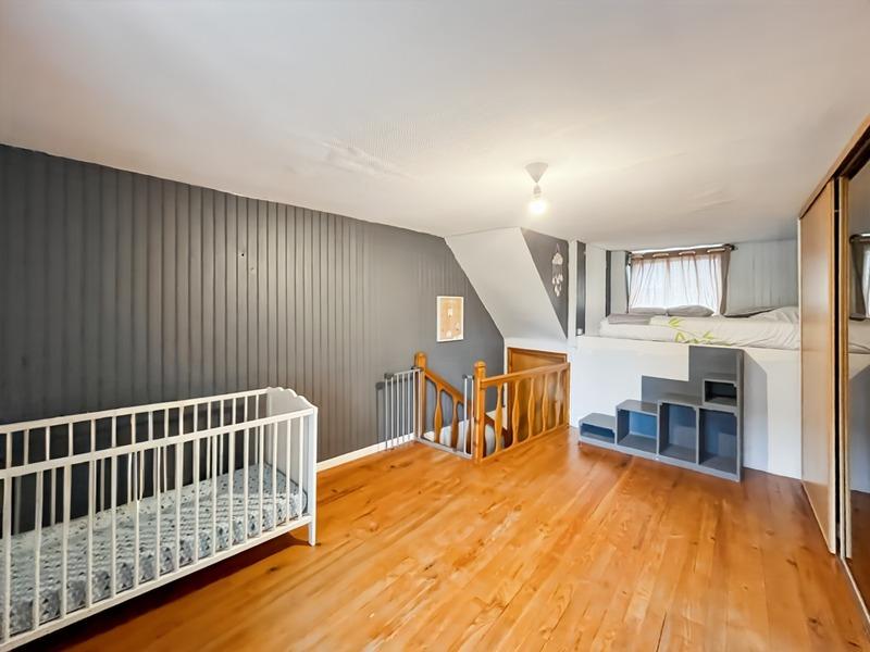 Maison - 166 m² - 7 pièces