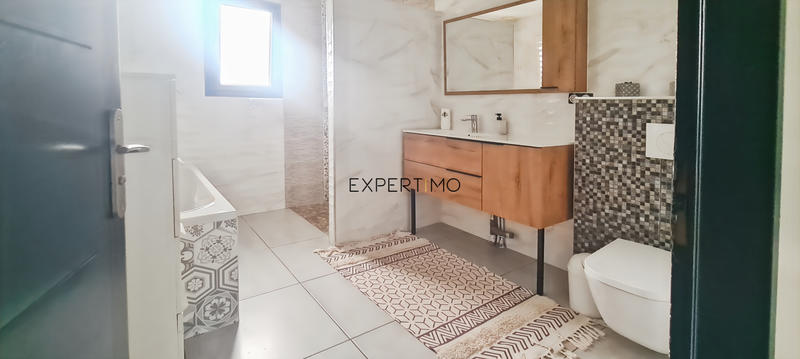 Villa - 145 m² - 5 pièces