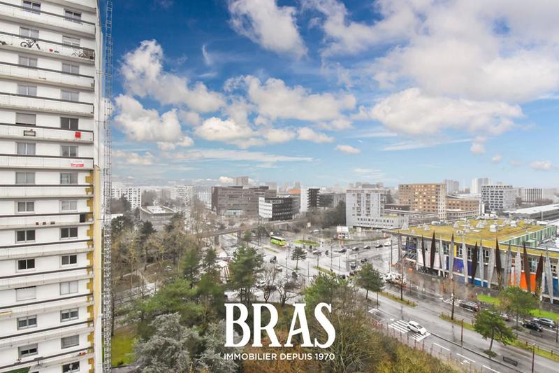 Appartement - 102 m² - 5 pièces