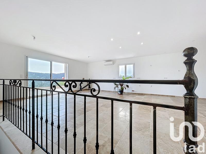 Maison - 257 m² - 10 pièces