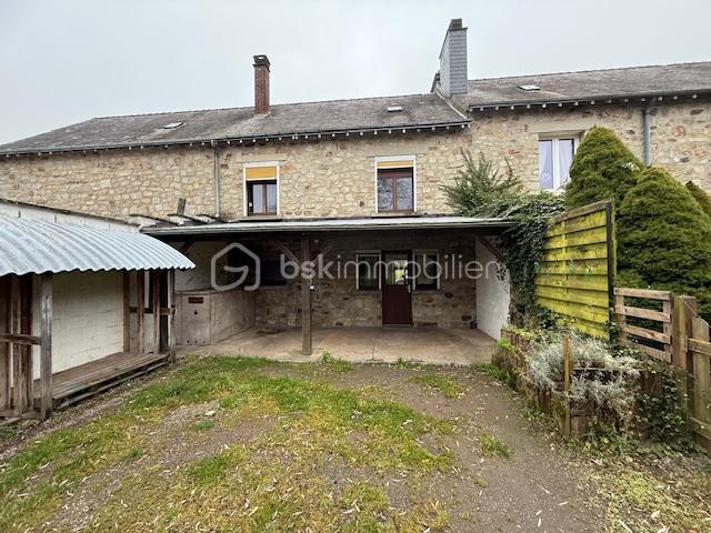 Demeure - 104 m² - 5 pièces