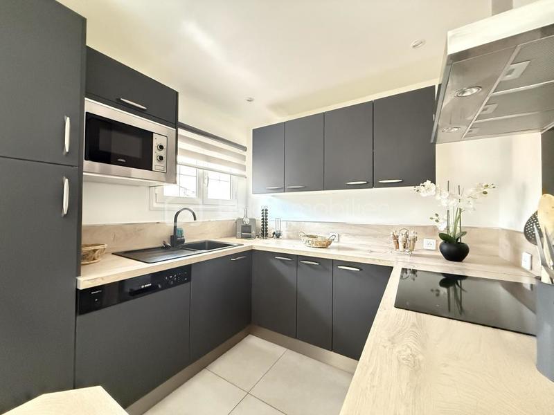 Appartement - 82 m² - 3 pièces