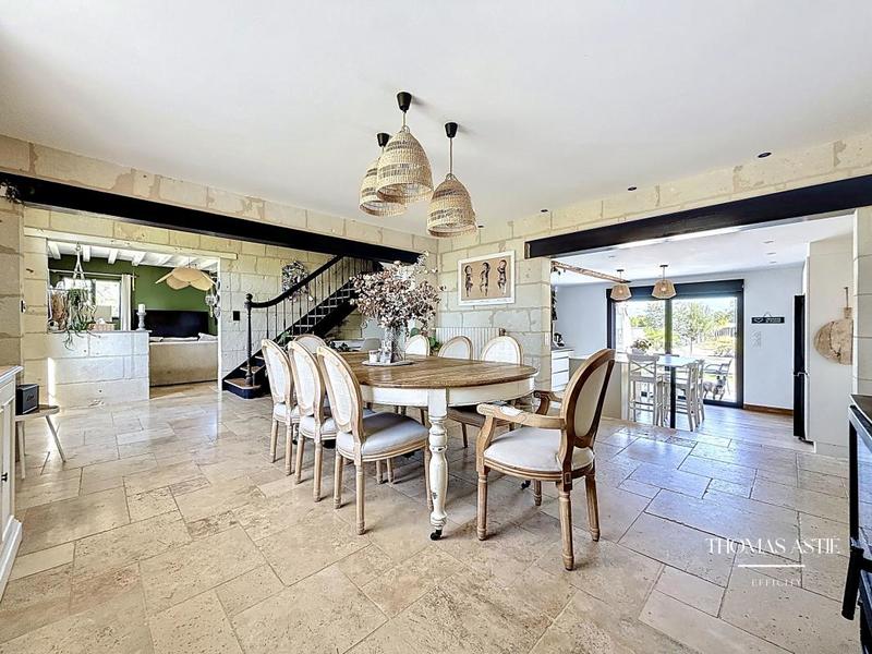 Maison ancienne - 180 m² - 7 pièces