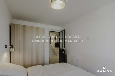 Chambre - 11 m² - 5 pièces