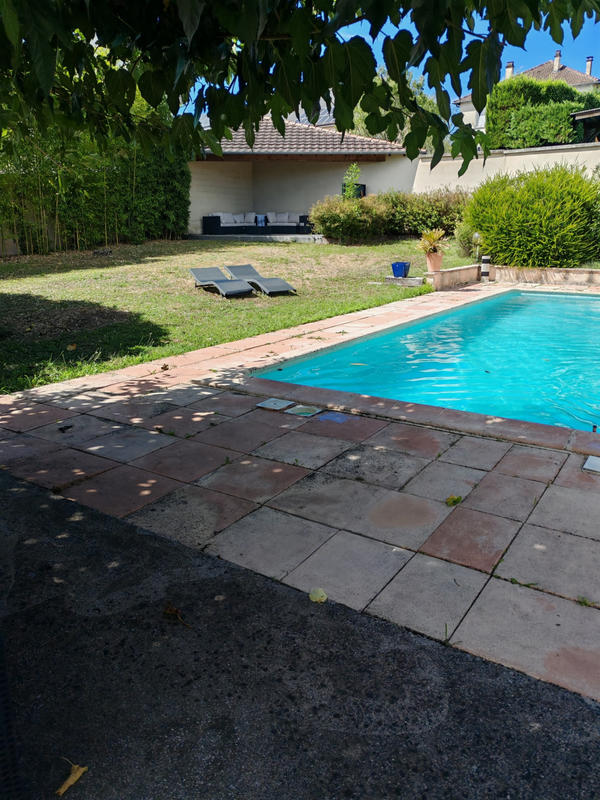 Maison - 190 m² - 9 pièces