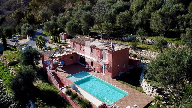 Villa - 160 m² - 6 pièces