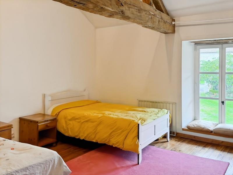 Maison - 387 m² - 8 pièces