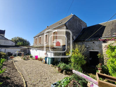 Maison - 340 m² - 5 pièces