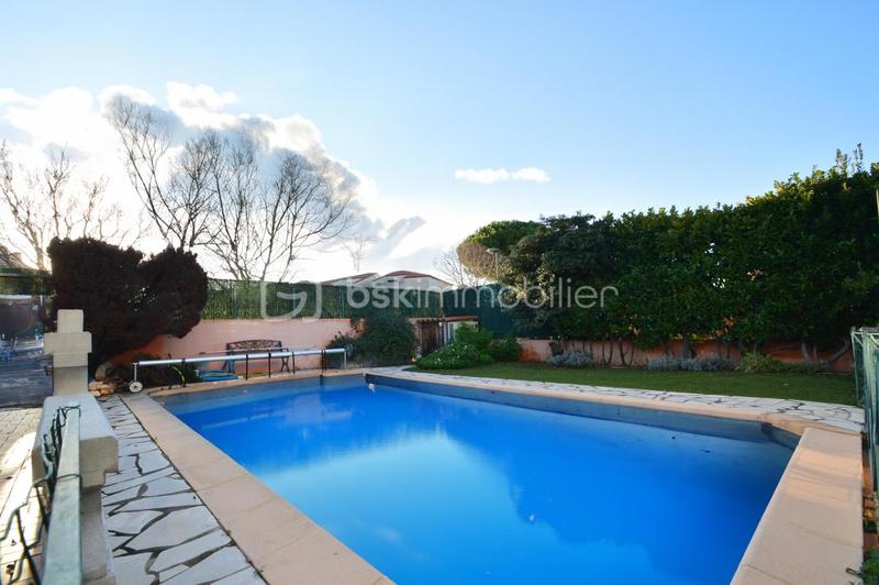 Villa - 180 m² - 7 pièces