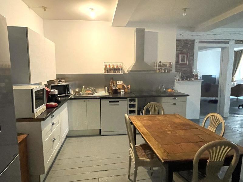 Appartement - 108 m² - 4 pièces