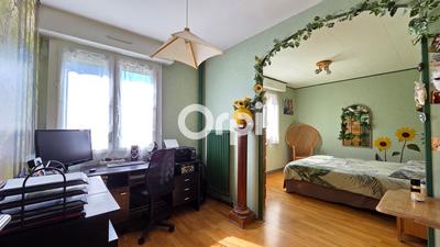 Appartement - 94 m² - 4 pièces