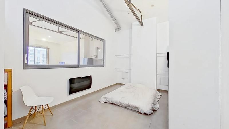 Loft - 95 m² - 3 pièces