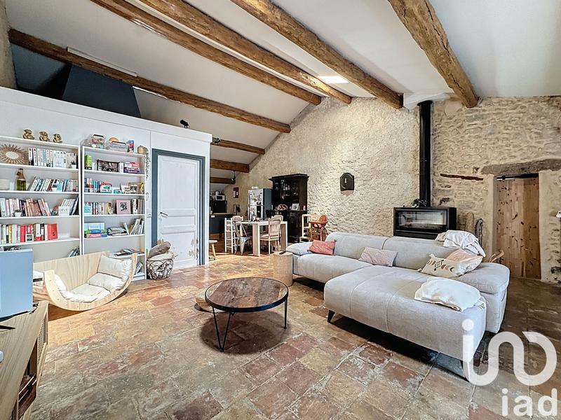 Maison - 250 m² - 6 pièces