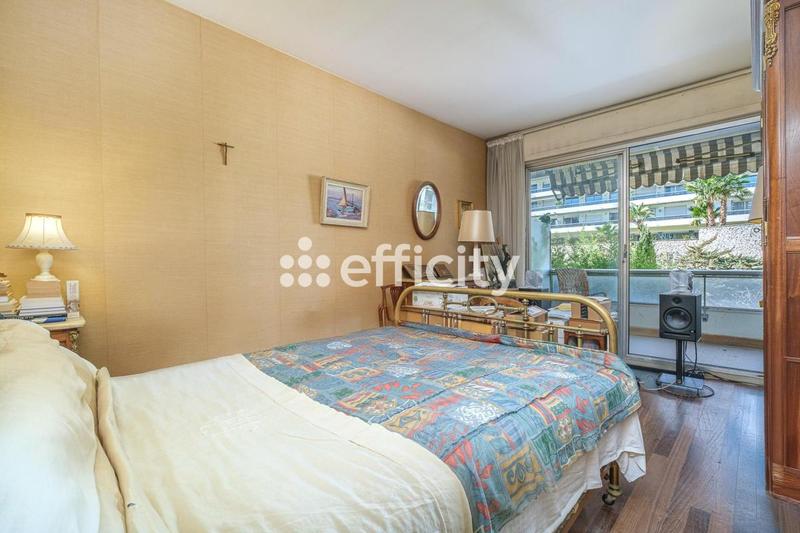 Appartement - 92 m² - 3 pièces