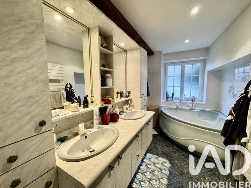 Maison - 140 m² - 6 pièces