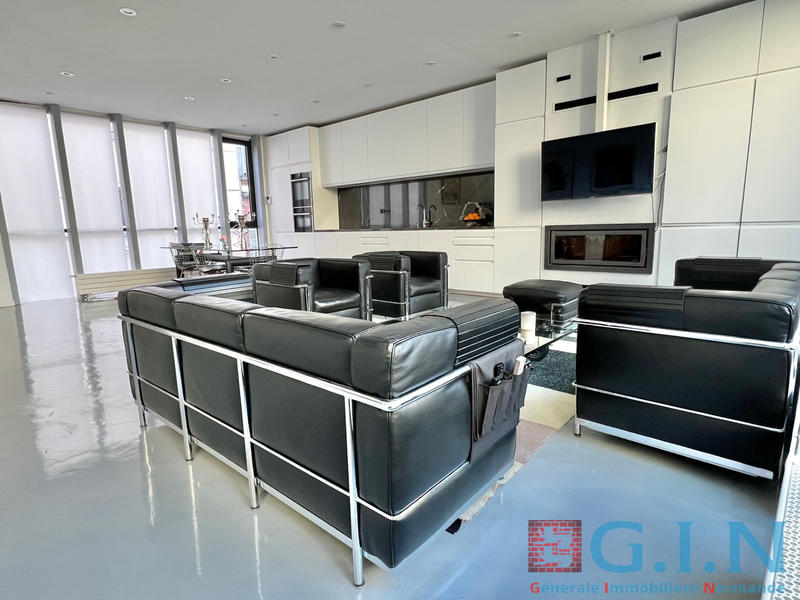 Maison - 217 m² - 6 pièces