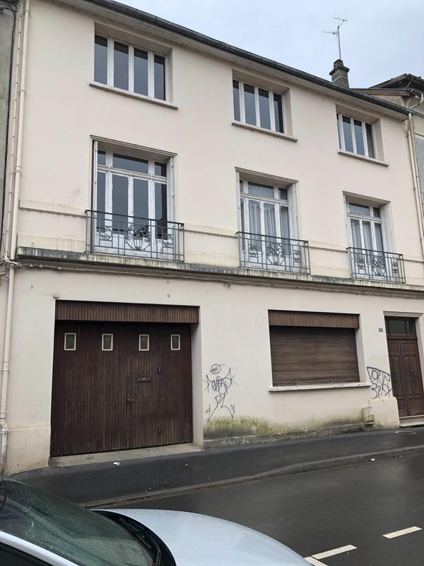 Maison - 238 m² - 6 pièces