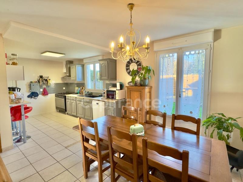 Maison - 130 m² - 7 pièces