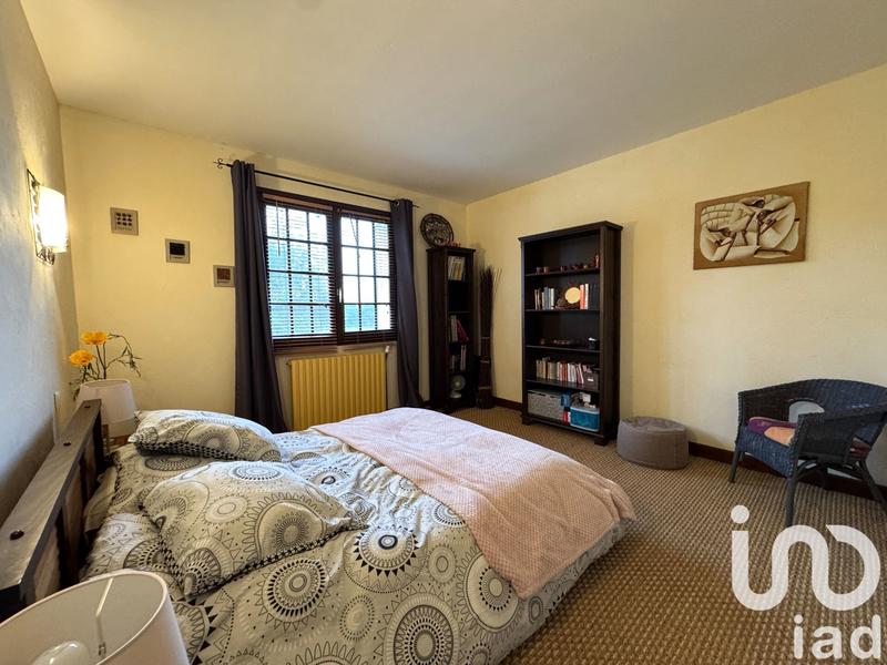 Maison - 198 m² - 8 pièces