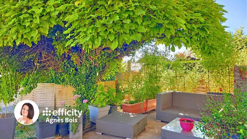 Maison - 297 m² - 7 pièces