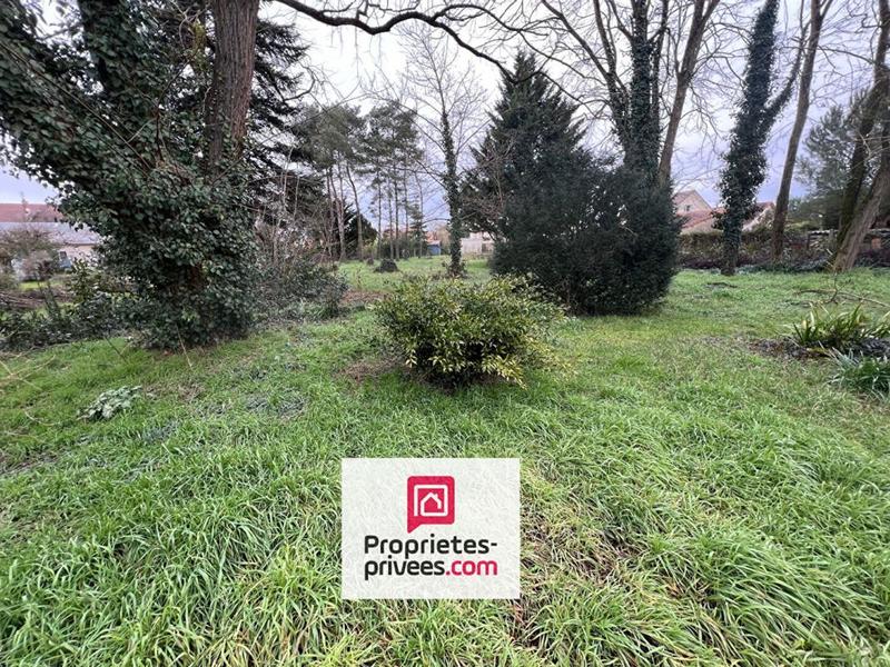 Terrain constructible - 2 064 m²