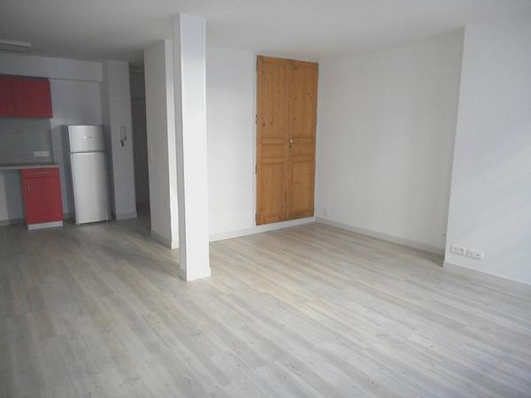 Appartement - 57 m² - 2 pièces