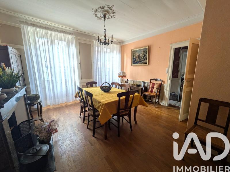 Maison - 143 m² - 6 pièces