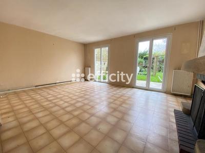 Maison - 95 m² - 4 pièces