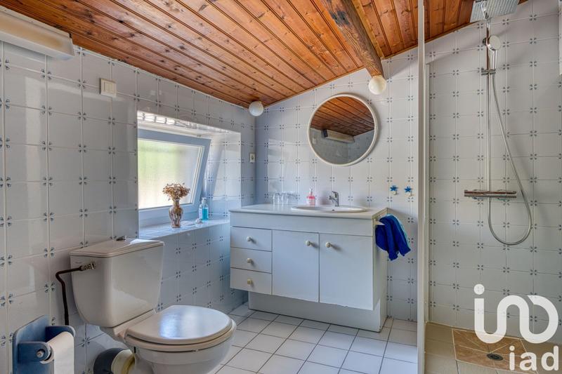 Maison - 232 m² - 10 pièces