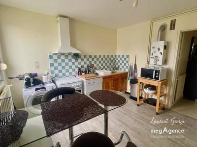 Appartement - 81 m² - 4 pièces