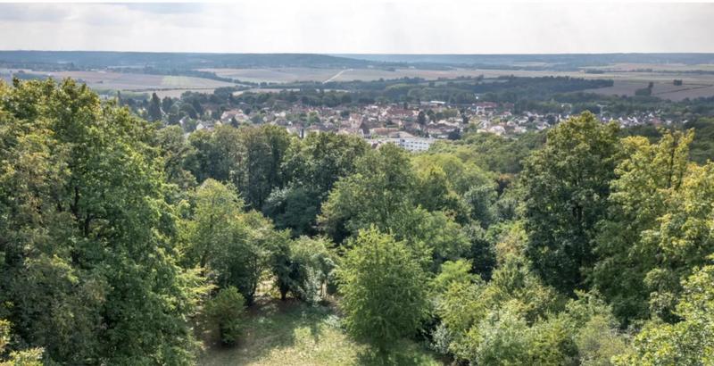 Maison - 280 m² - 10 pièces