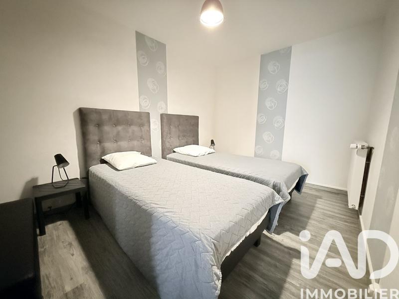 Maison - 210 m² - 6 pièces