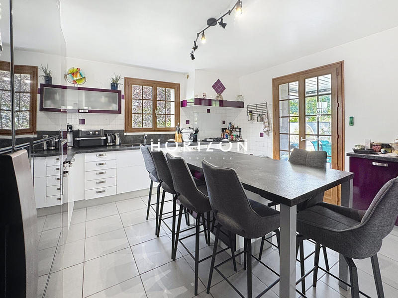 Maison ancienne - 165 m² - 8 pièces