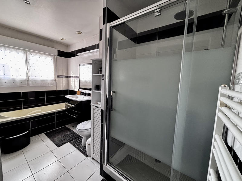 Maison - 87 m² - 4 pièces