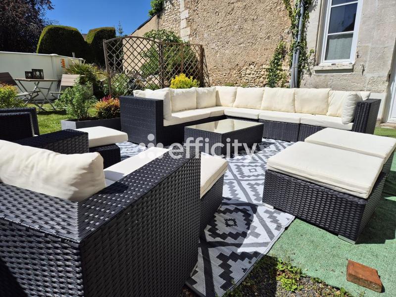 Maison - 330 m² - 9 pièces