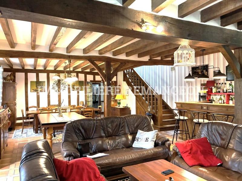 Demeure - 217 m² - 4 pièces