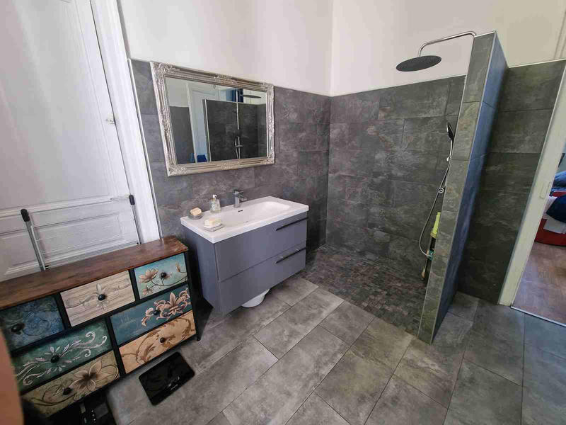 Maison - 354 m² - 10 pièces