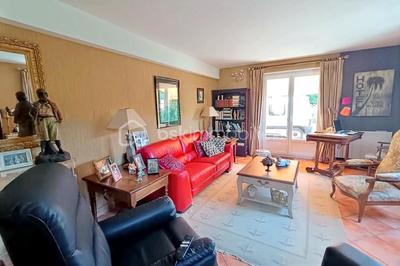 Maison - 200 m² - 7 pièces