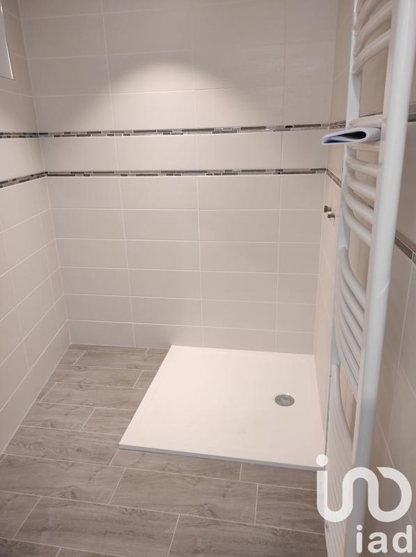 Maison - 250 m² - 11 pièces