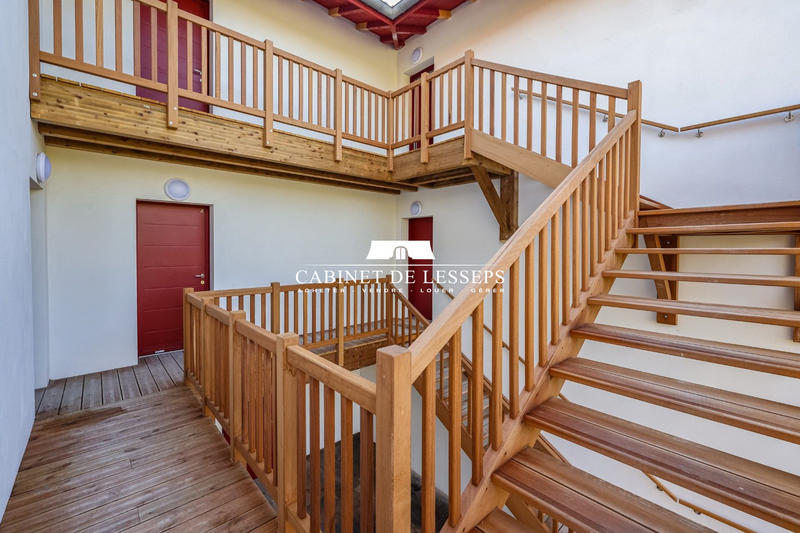 Appartement - 81 m² - 4 pièces