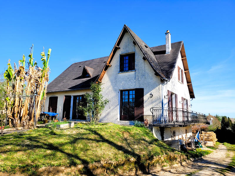 Maison - 177 m² - 7 pièces