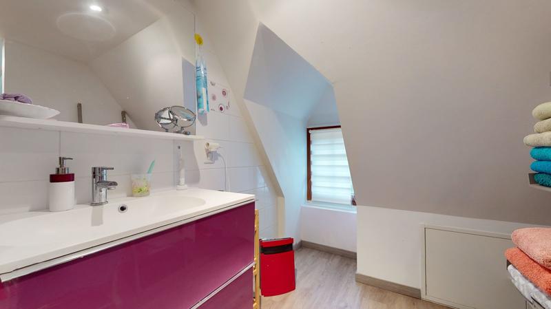 Maison - 430 m² - 16 pièces